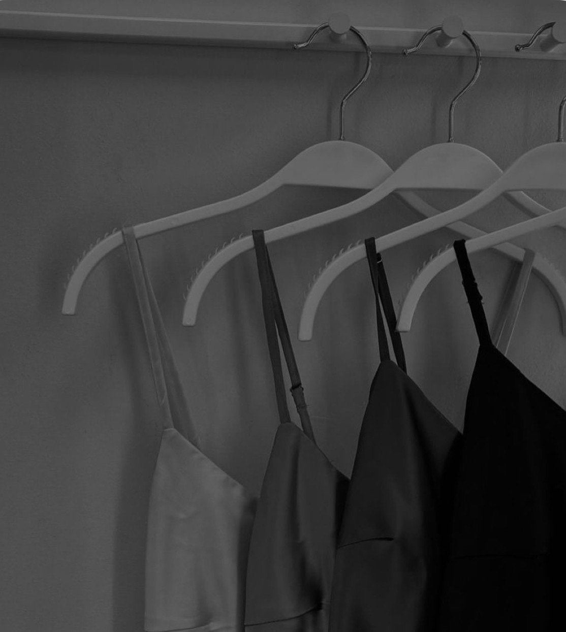 TOPS & TEES