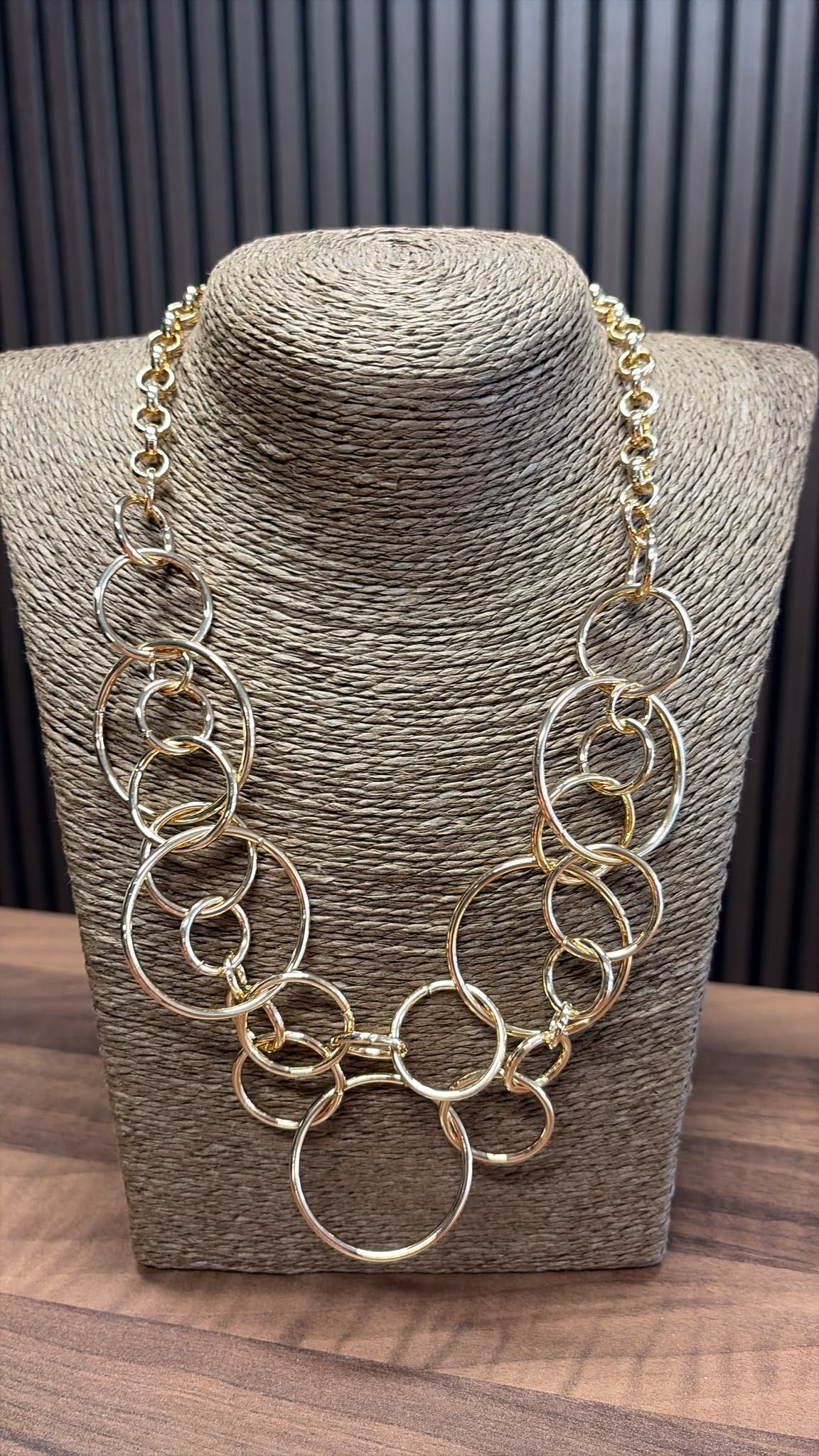 501 NECKLACE