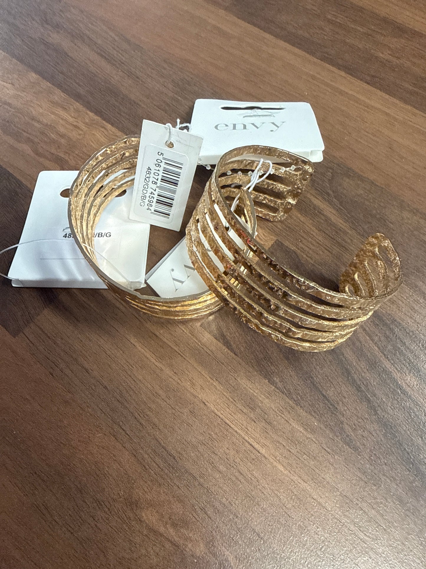 4832 BANGLE
