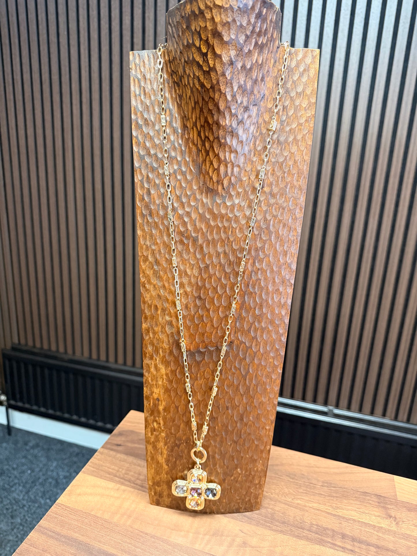 621 NECKLACE