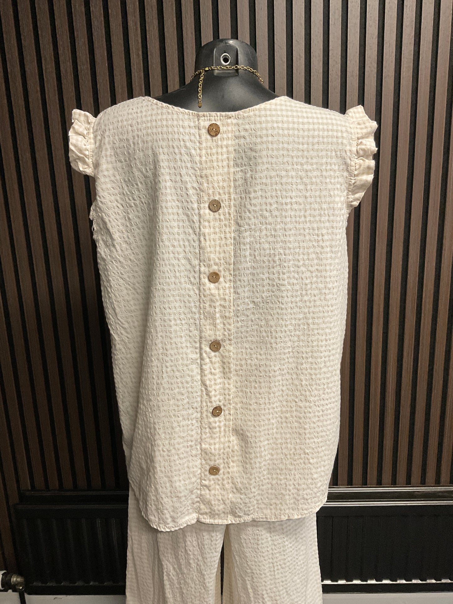 Gina button back set