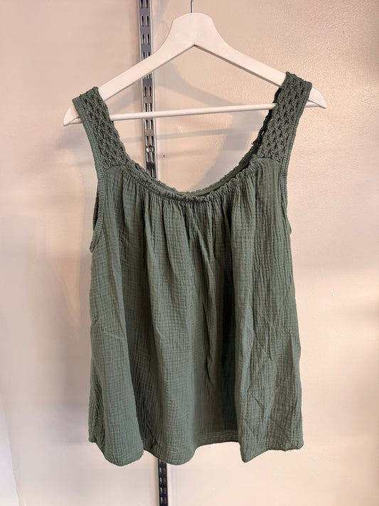 CARA VEST