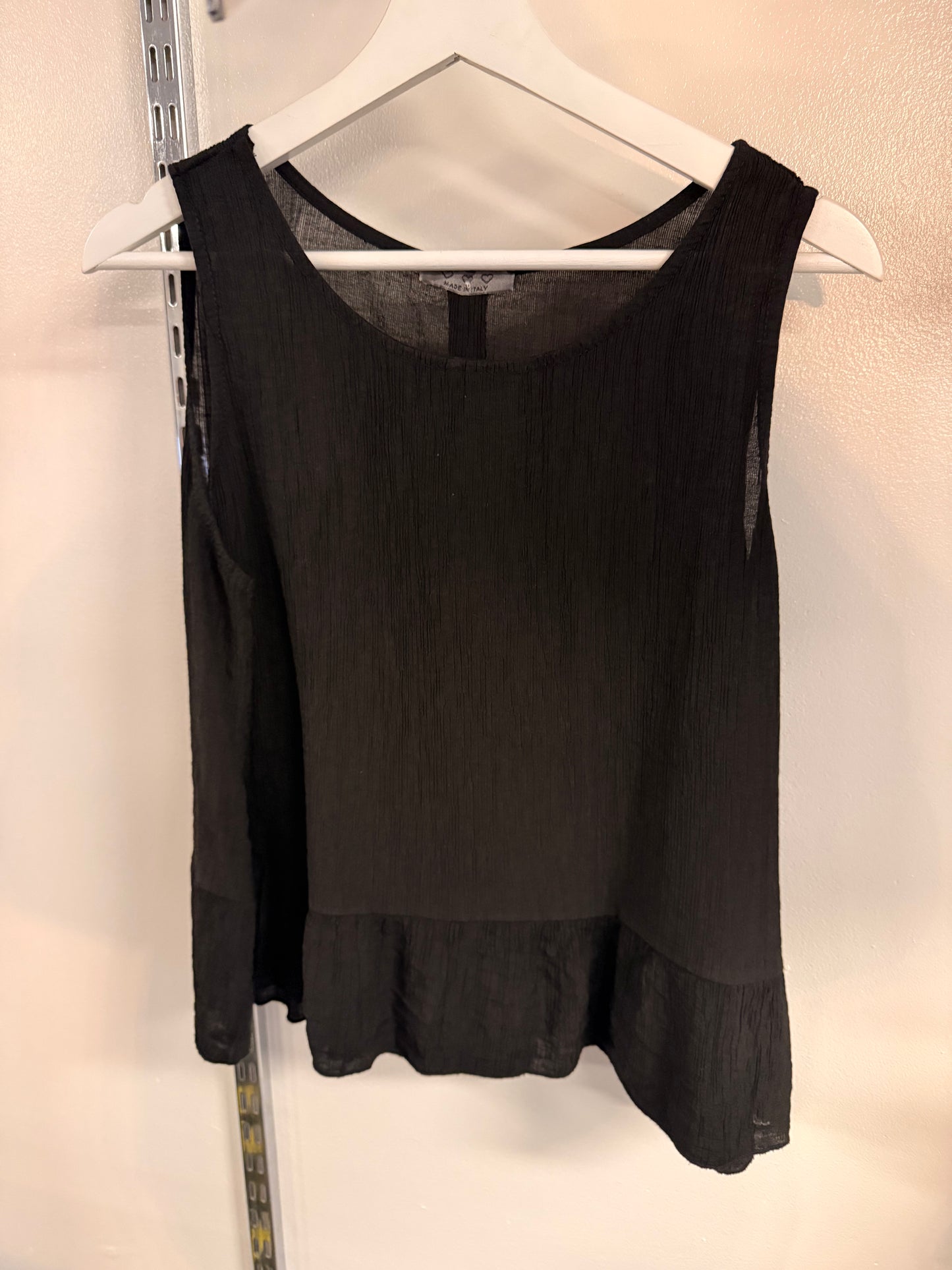 HUDA FRILL BOTTOM VEST