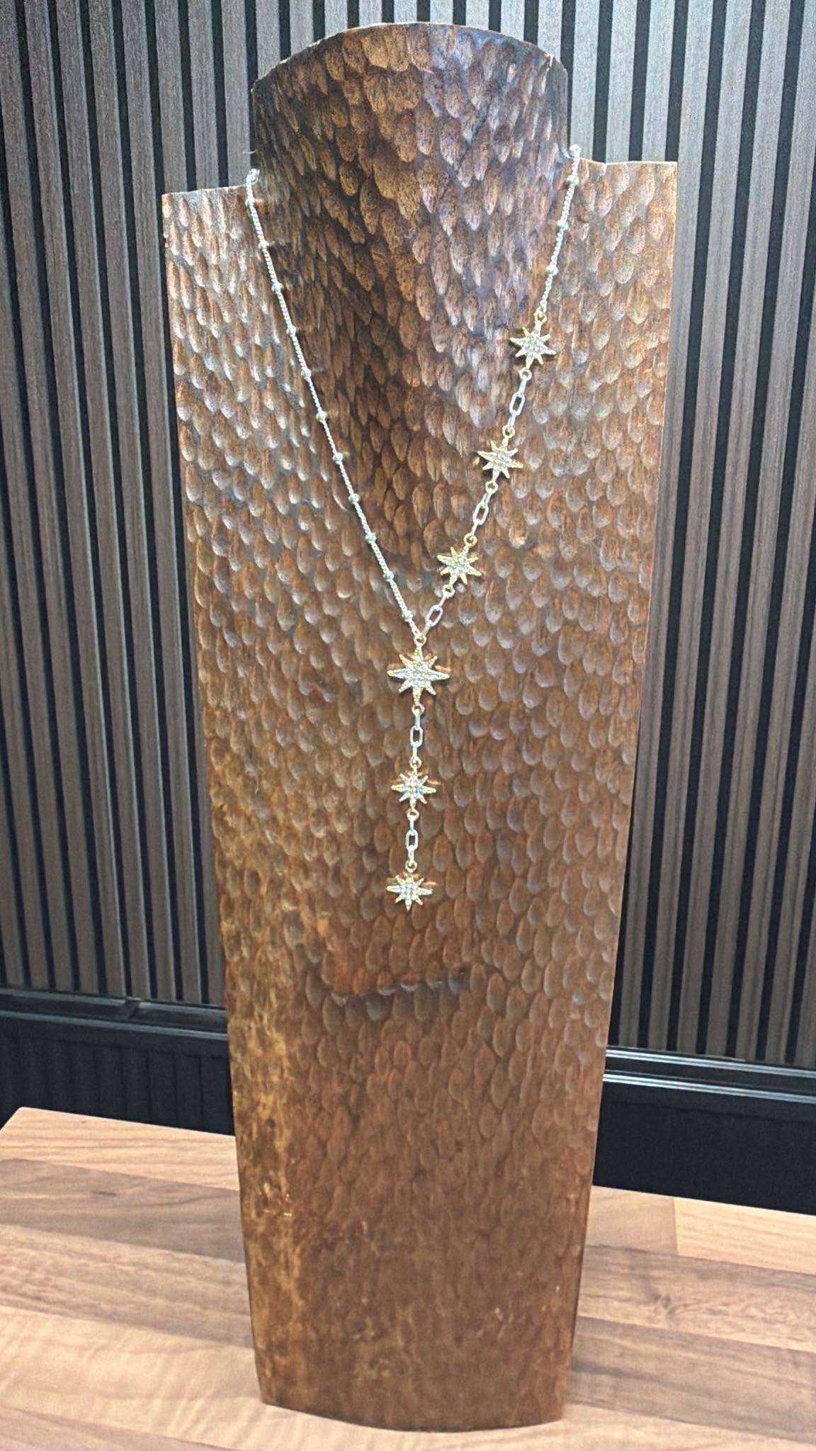 615 NECKLACE