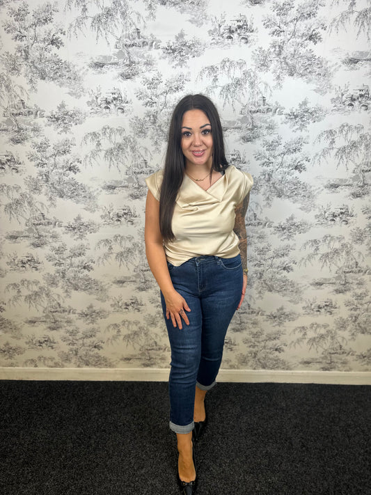 BOYFRIEND JEANS