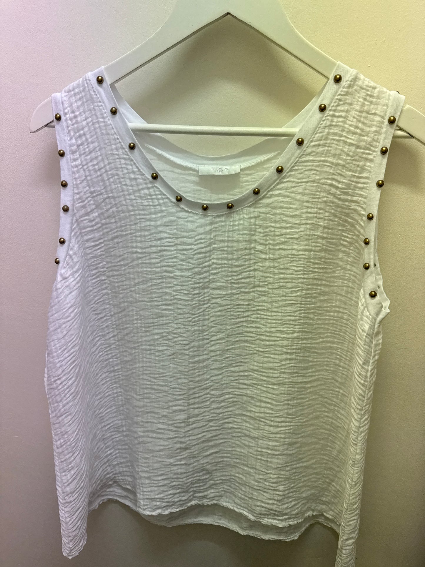 ASHLEY STUD TOP