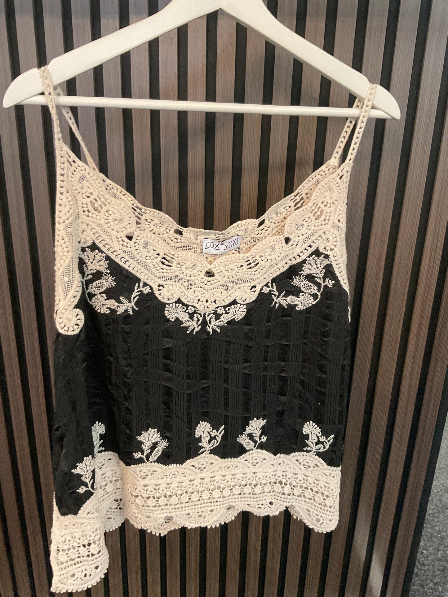 Vienna top