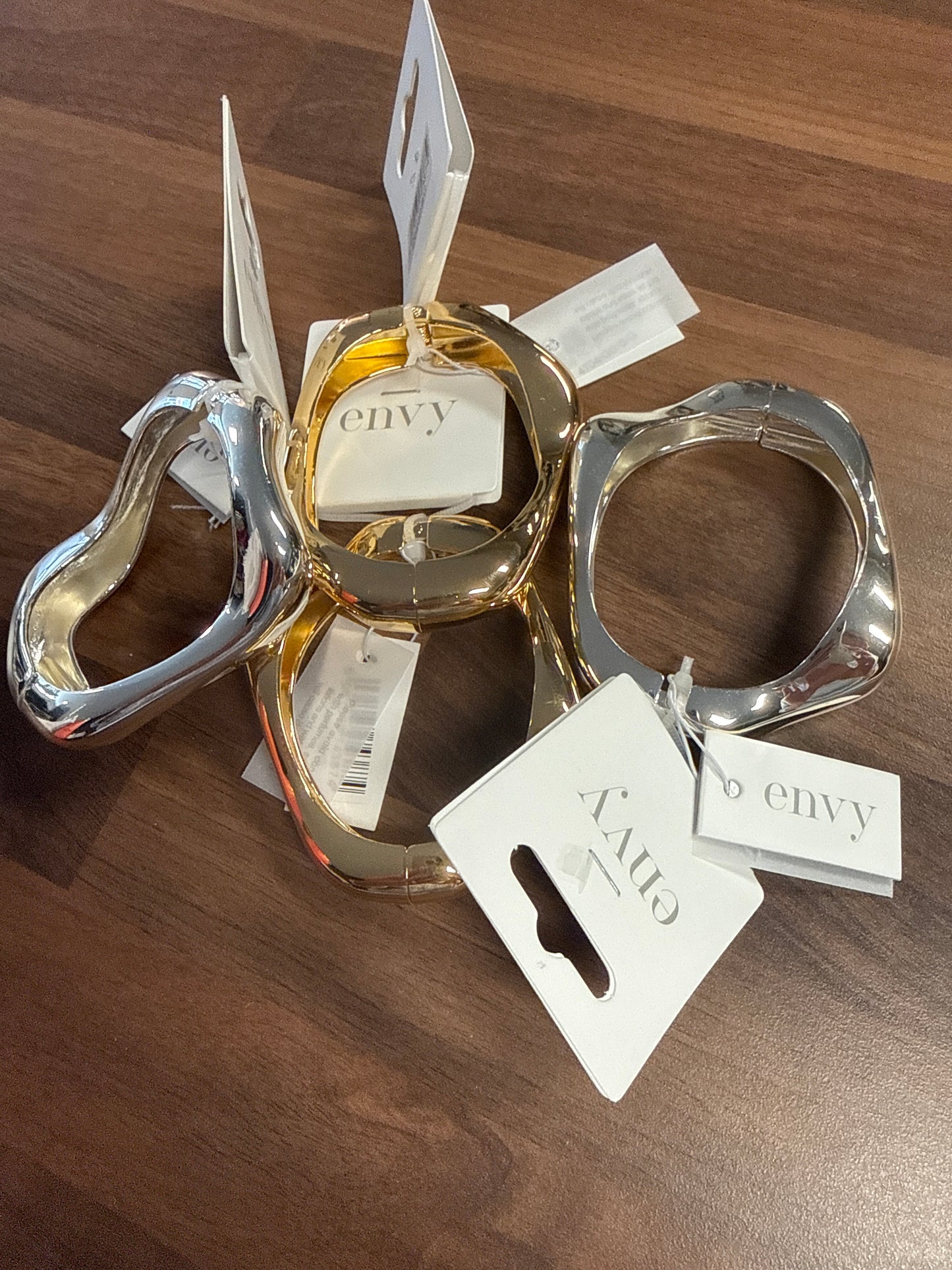 4704 BANGLE