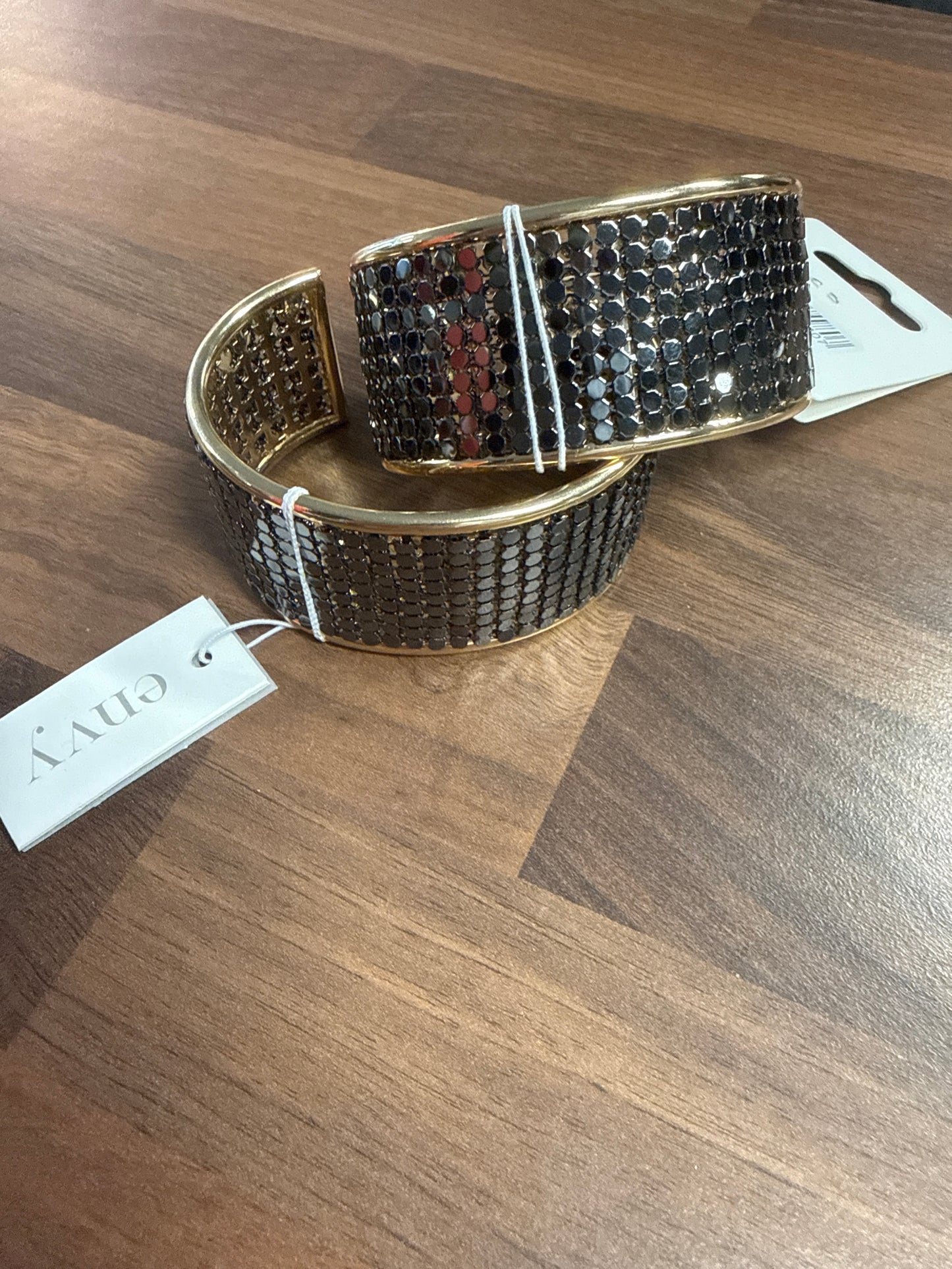657 BANGLE