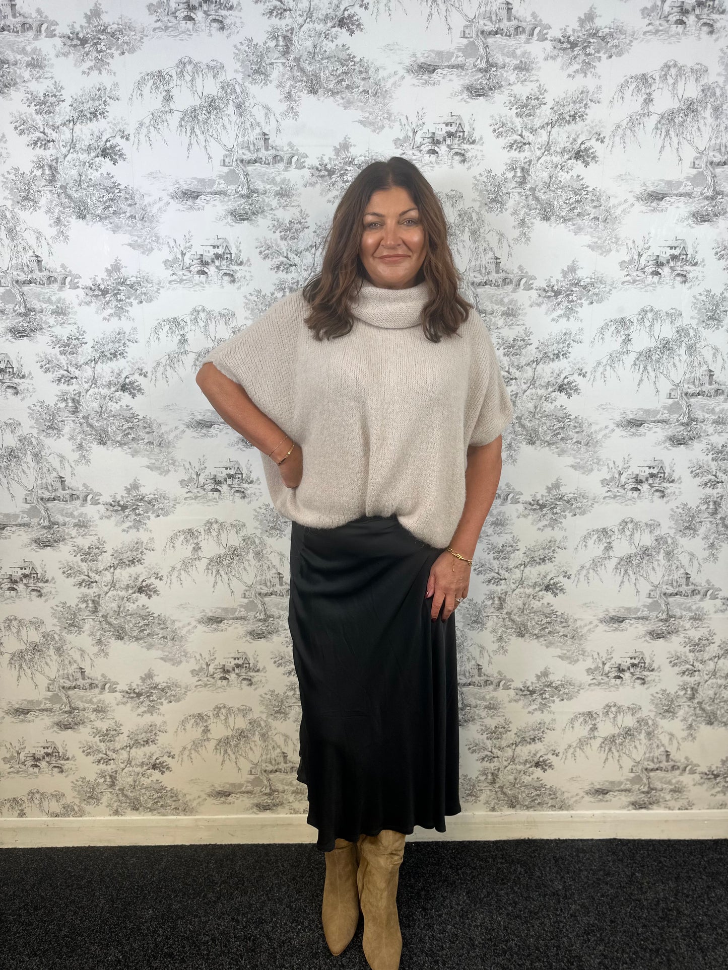 SATIN SKIRT