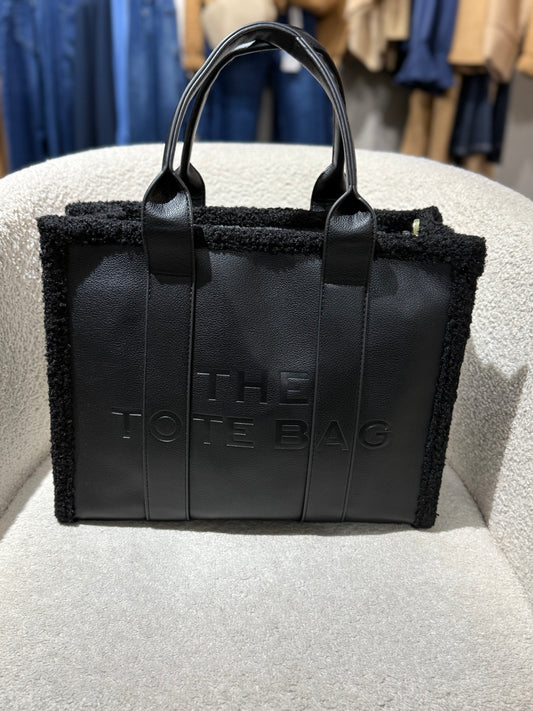 THE TOTE BAG