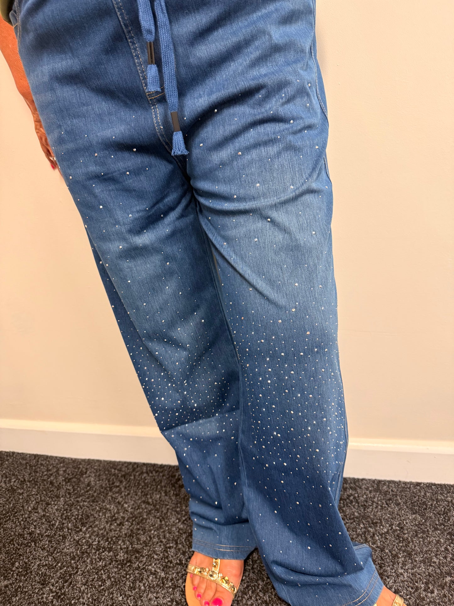 DANA DIAMANTÉ JEAN WITH DRAWSTRING WAIST
