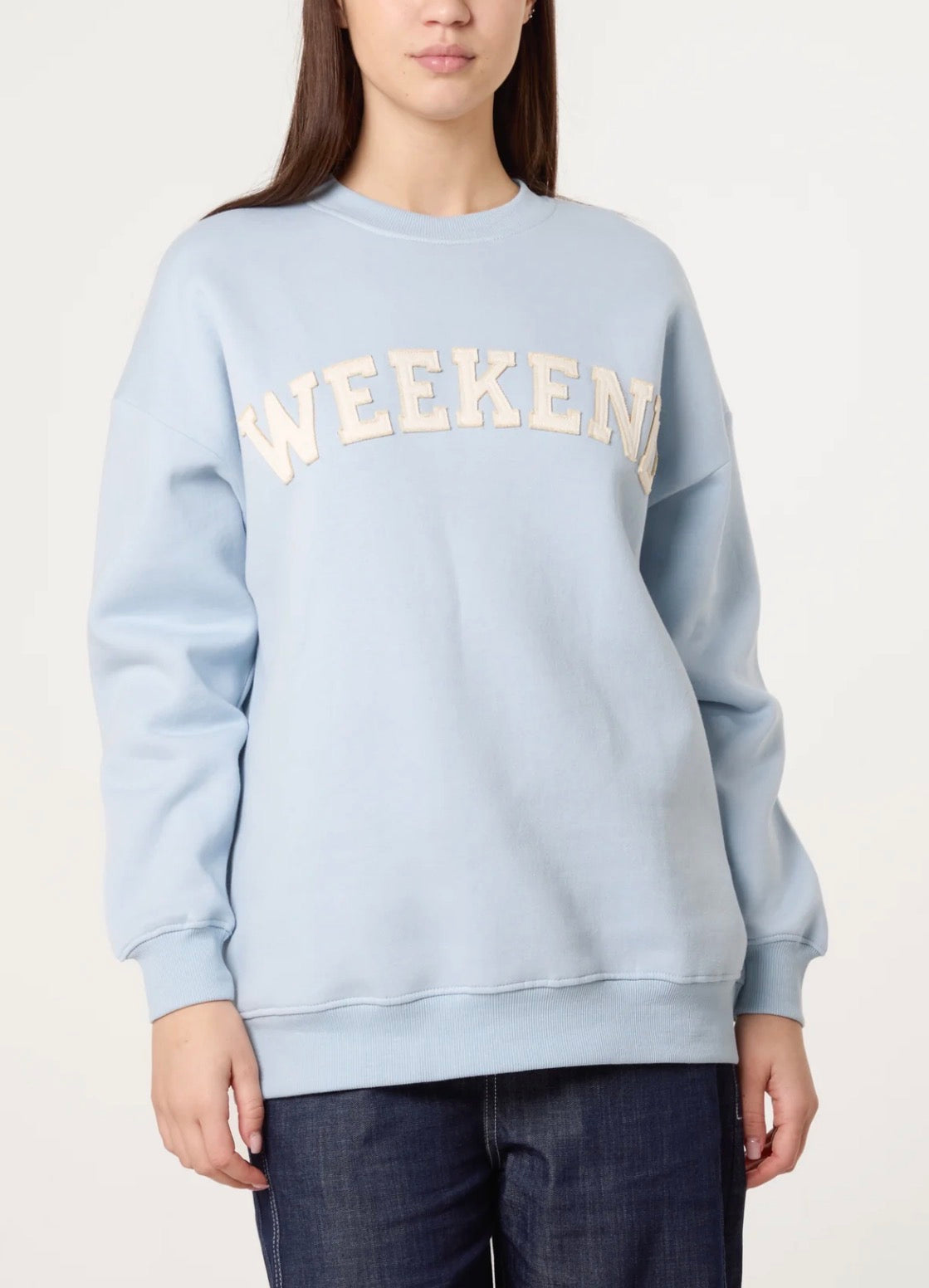 WEEKEND SWEATSHIRT