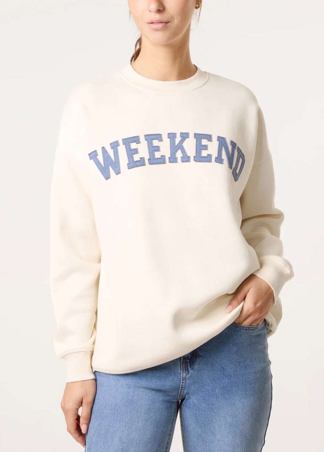 WEEKEND SWEATSHIRT