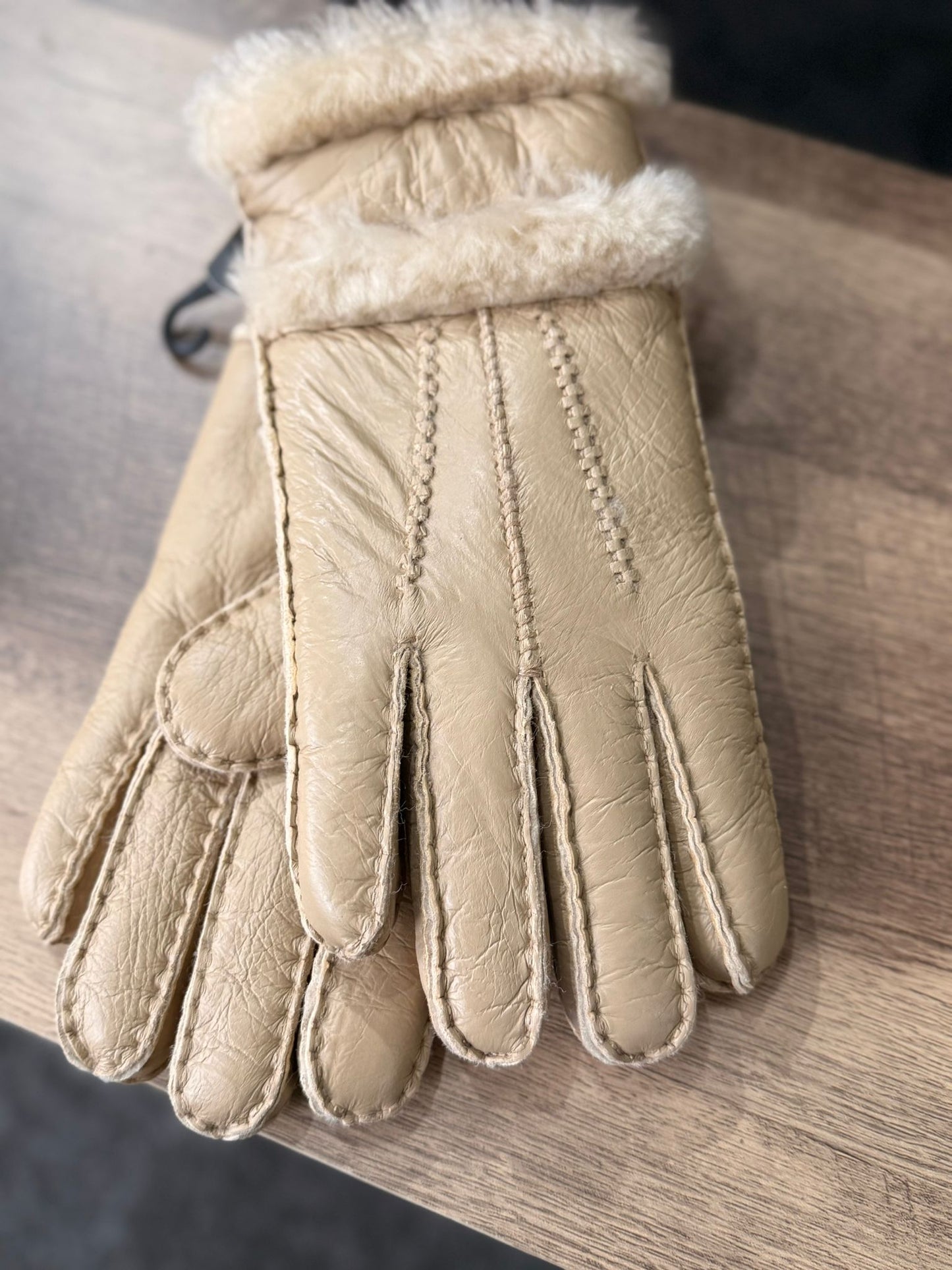 SHEPHERD GLOVES