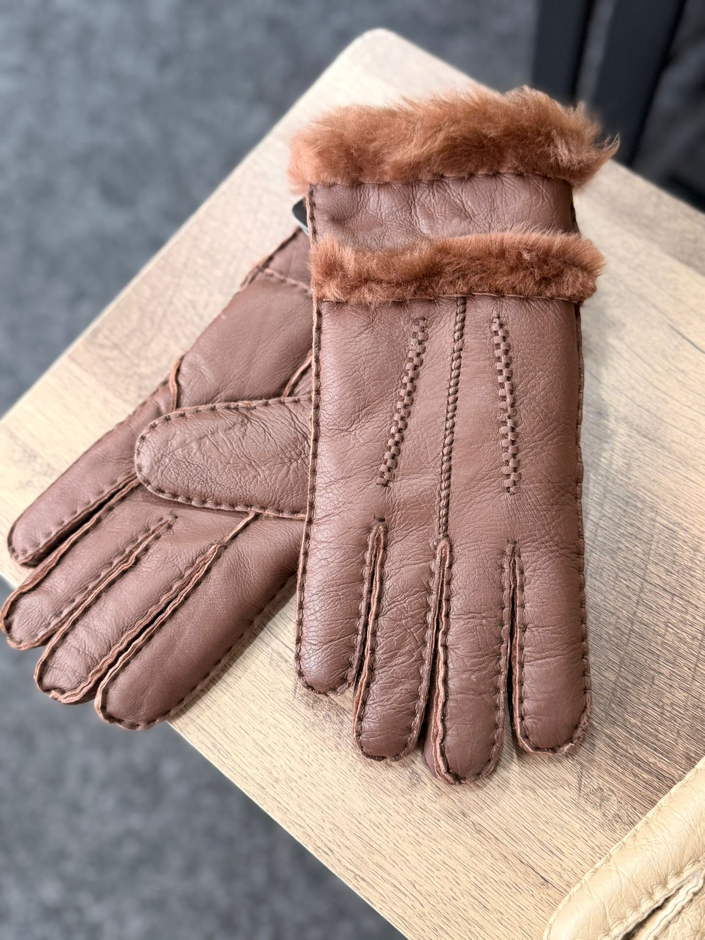 SHEPHERD GLOVES