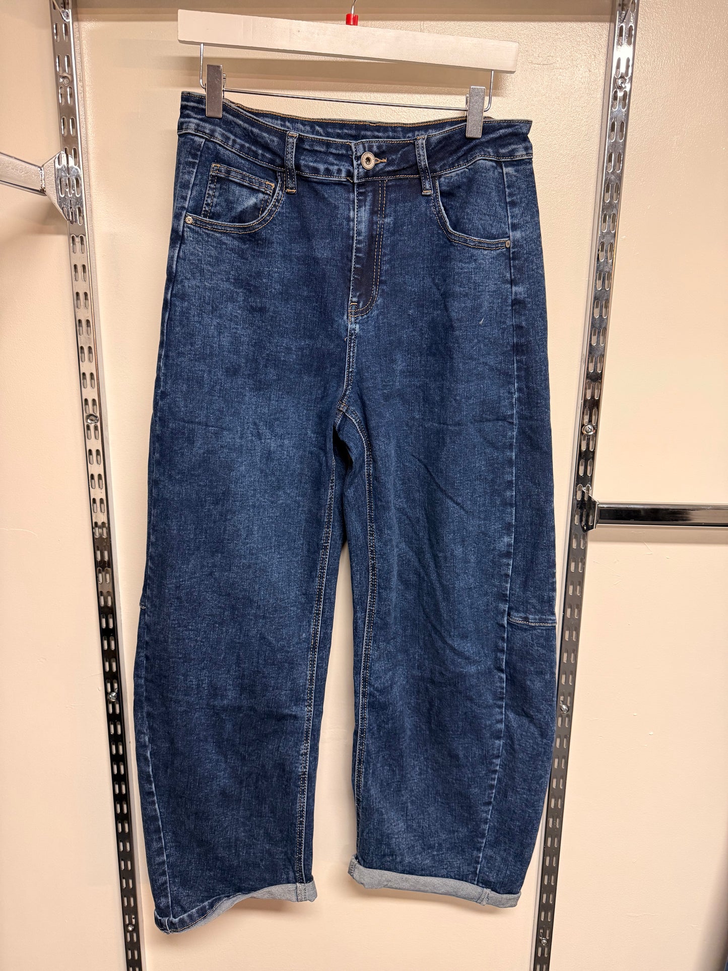 BARREL JEANS